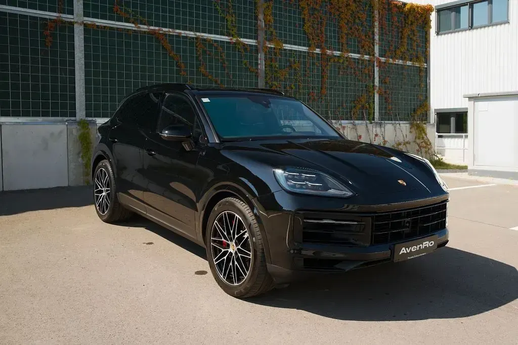 Gebraucht Porsche Cayenne S 475 PS (349 kW) 2024 Schwarz SUV