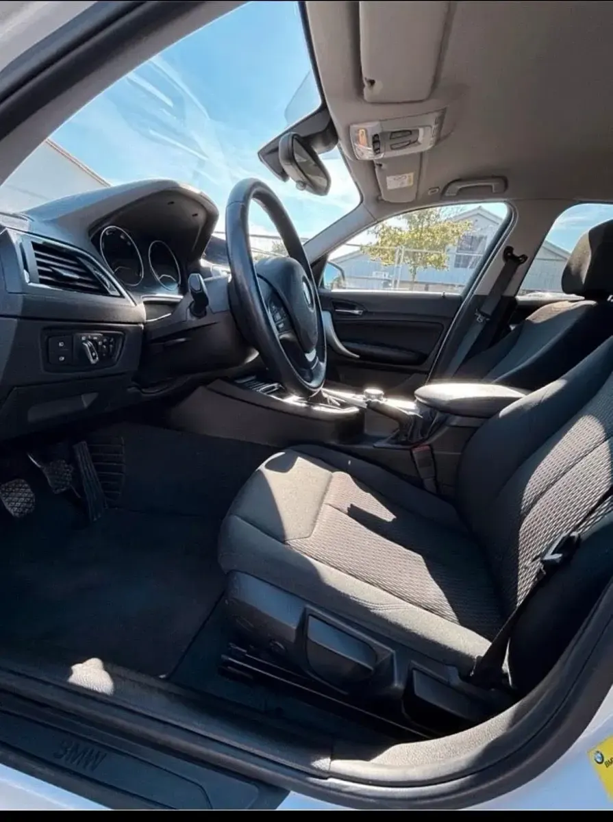 Gebraucht BMW 116 Advantage 116 PS (85 kW) 2018 Weiß Kleinwagen