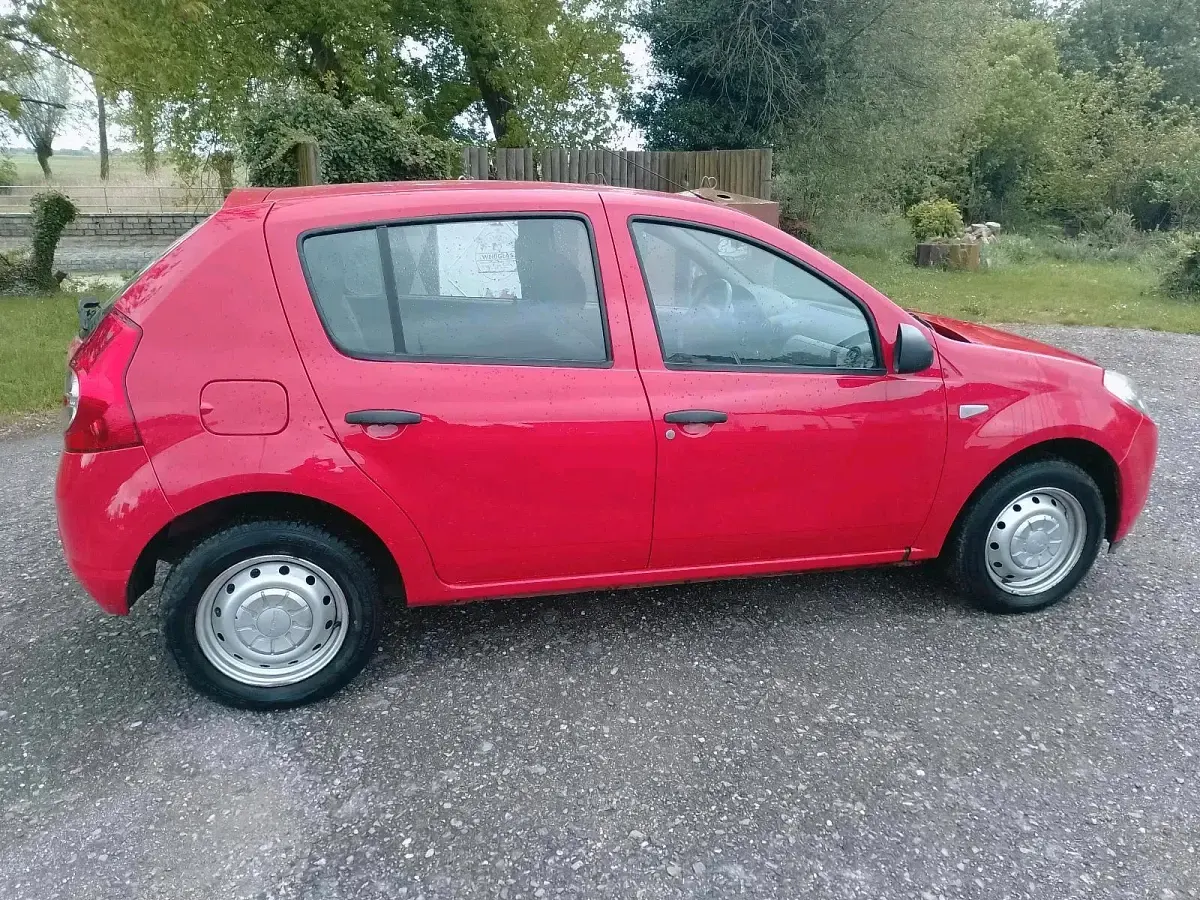 Gebraucht Dacia Sandero 2009 Rot Kleinwagen