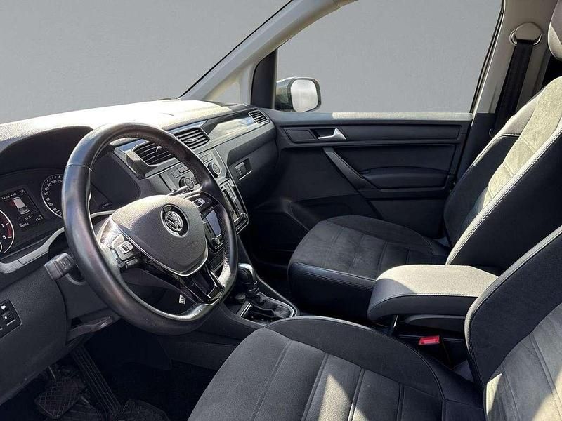 Gebraucht VW Caddy Highline 131 PS (96 kW) 2020 Mojave beige metallic Van / Kleinbus