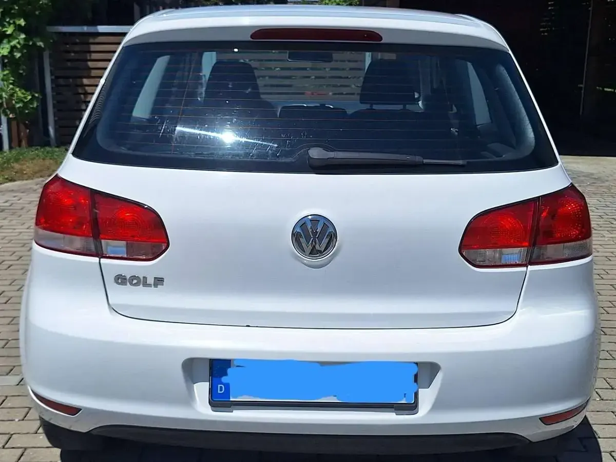 Gebraucht VW Golf VI Trendline 80 PS (58 kW) 2010 Weiß Kleinwagen