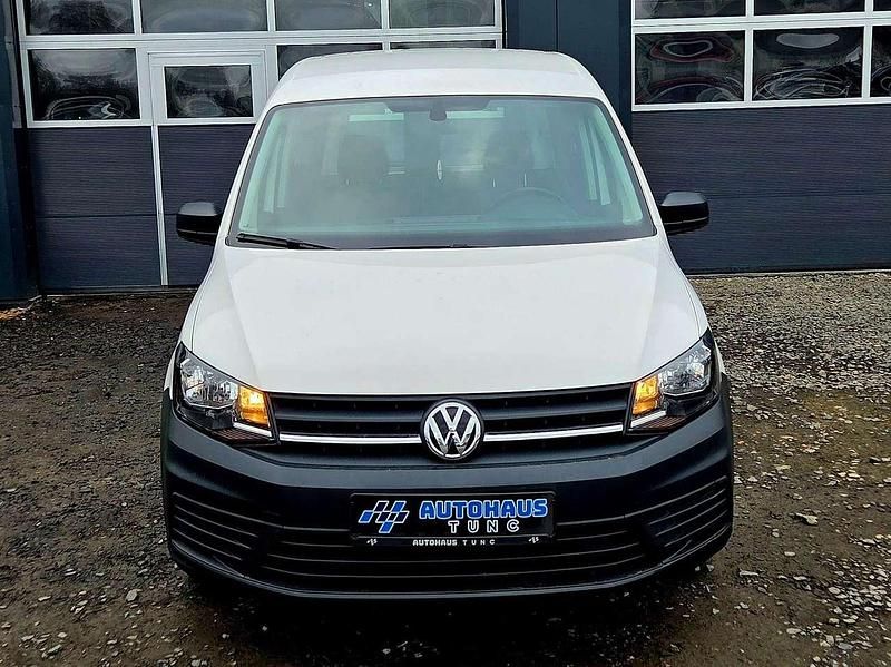 Second-hand VW Caddy 75 CP (55 kW) 2020 Alb Monovolum