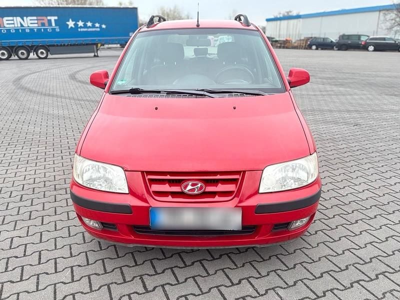 Gebraucht Hyundai Matrix 116 PS (85 kW) 2004 Rot Van / Kleinbus