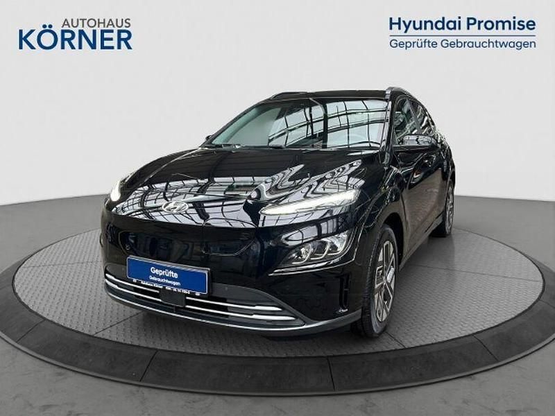 Gebraucht Hyundai Kona Trend 100 kW (136 PS) 2022 Schwarz SUV