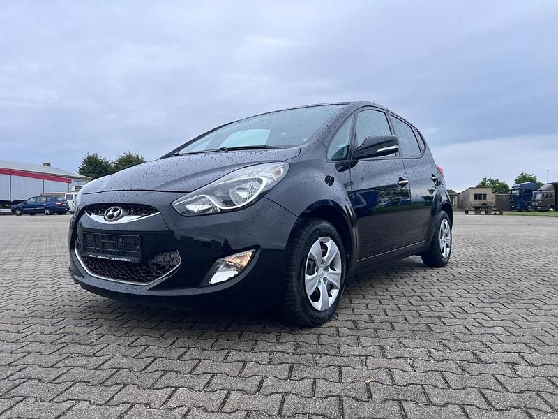 Schwarz Gebraucht 2013 Hyundai ix20 Kleinwagen | 4.950 € (Teuer) - Bild 1/4