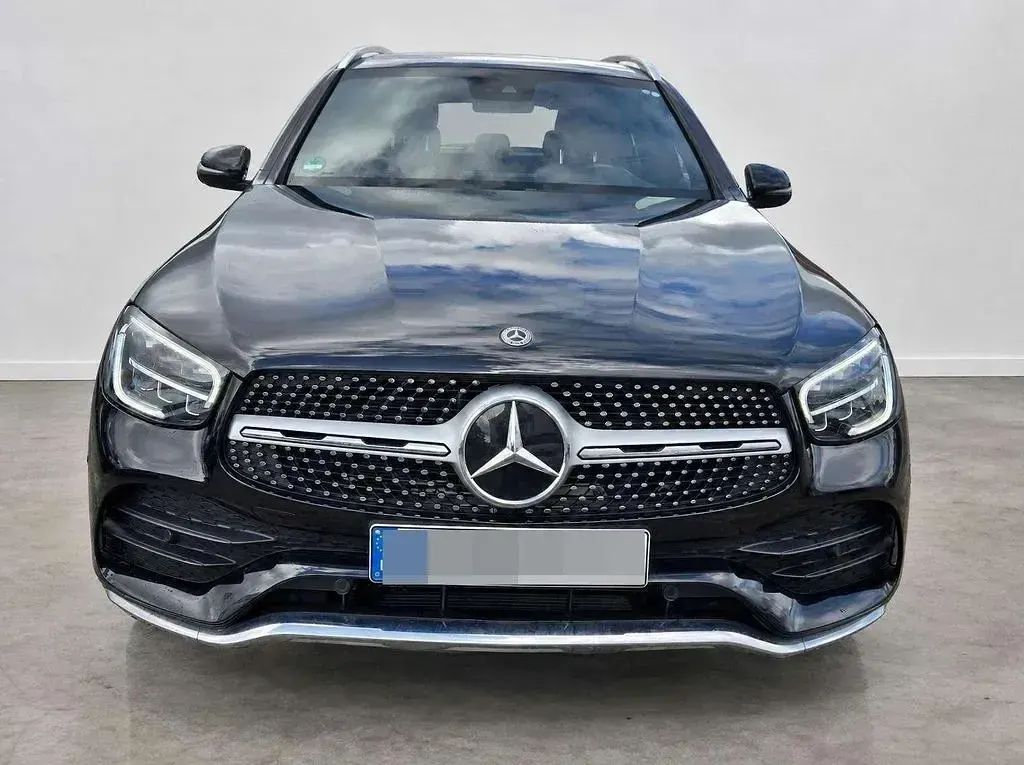 Gebraucht Mercedes GLC300 AMG line 259 PS (190 kW) 2020 Schwarz SUV