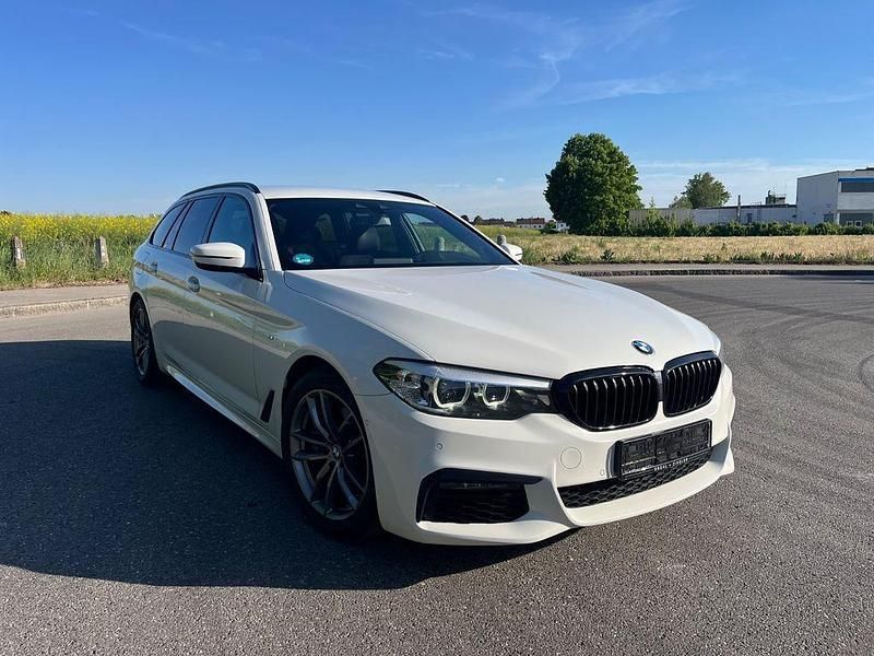 Weiß Gebraucht 2019 BMW 530 M Sport Limousine | 21.700 € (Superpreis) - Bild 1/4