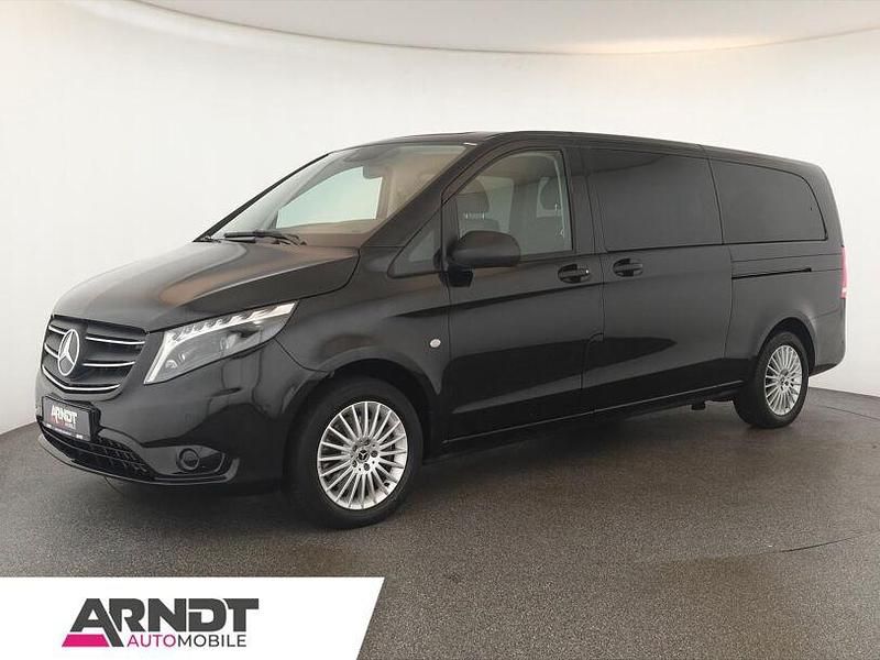 Obsidianschwarz Gebraucht 2023 Mercedes Vito Van / Kleinbus | 49.484 € - Bild 1/4