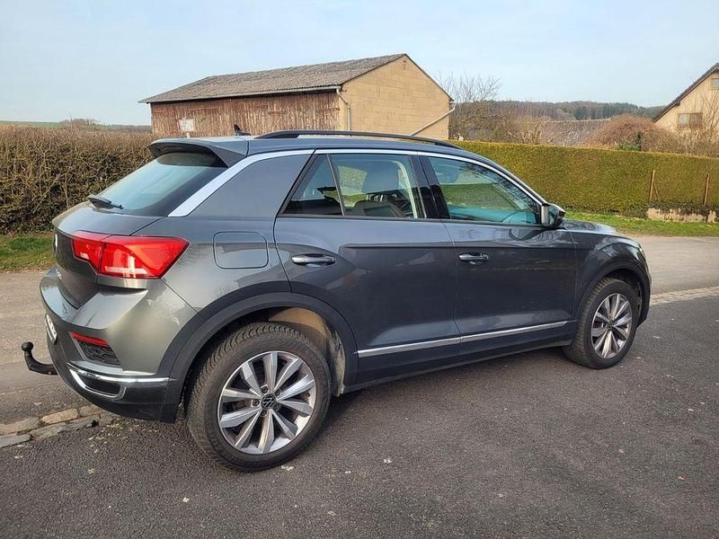 Gebraucht VW T-Roc Style 150 PS (110 kW) 2020 Grau SUV