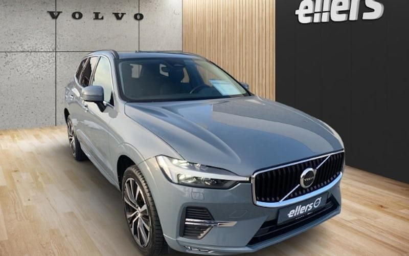 Gebraucht Volvo XC60 Core 197 PS (144 kW) 2022 Grau SUV