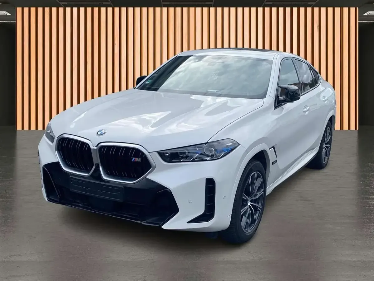 Gebraucht BMW X6 M 530 PS (389 kW) 2024 Mineralweiss metallic SUV