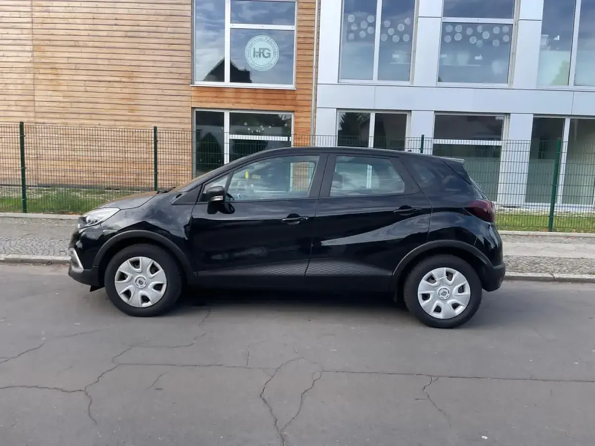 Gebraucht Renault Captur Life 90 PS (66 kW) 2017 Schwarz SUV