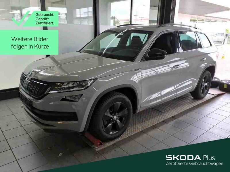 M3 steelgrau Gebraucht 2021 Skoda Kodiaq SportLine SUV | 29.899 € (Fairer Preis) - Bild 1/4