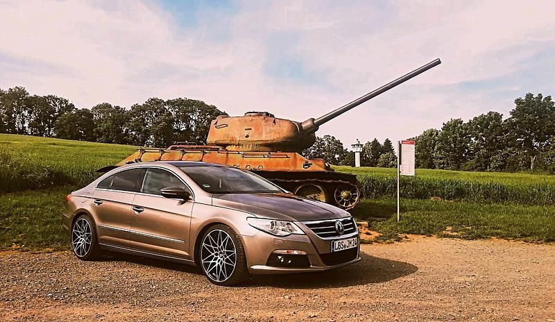 Beige Gebraucht 2010 VW CC Limousine | 8.000 € - Bild 1/4