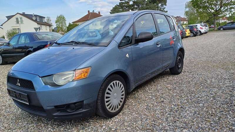 Graphitblau (m) Gebraucht 2009 Mitsubishi Colt Inform Kleinwagen | 2.900 € (Etwas zu teuer) - Bild 1/4