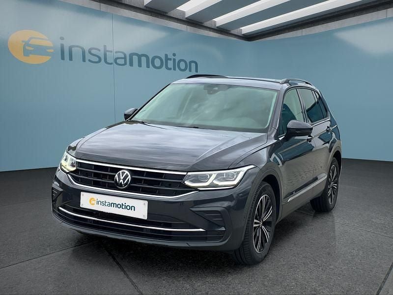 Grau Gebraucht 2023 VW Tiguan SUV | 34.349 € (Fairer Preis) - Bild 1/4