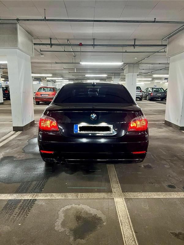 Gebraucht BMW 520 170 PS (125 kW) 2005 Schwarz Limousine