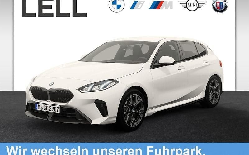 Weiß Neu 2025 BMW 120 Shadowline Kleinwagen | 34.450 € (Superpreis) - Bild 1/4