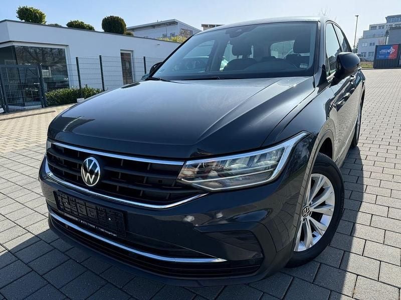 Gebraucht VW Tiguan 150 PS (110 kW) 2022 Grau SUV