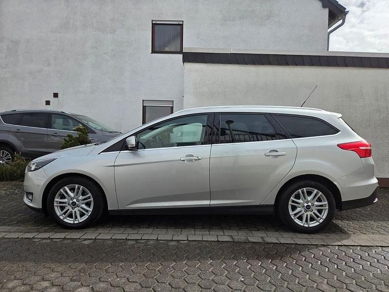 Gebraucht Ford Focus Titanium 150 PS (110 kW) 2012 Silber Limousine