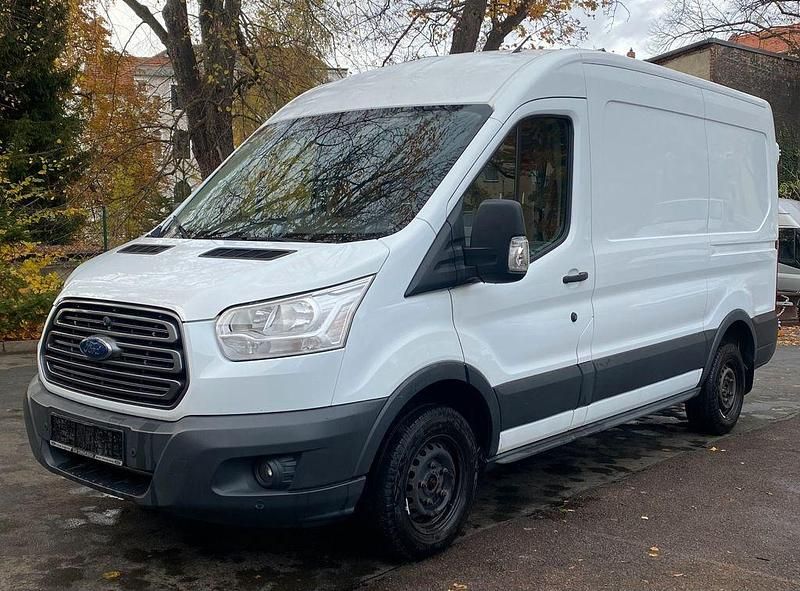 Weiß Gebraucht 2016 Ford Transit Trend Van / Kleinbus | 12.000 € (Superpreis) - Bild 1/4