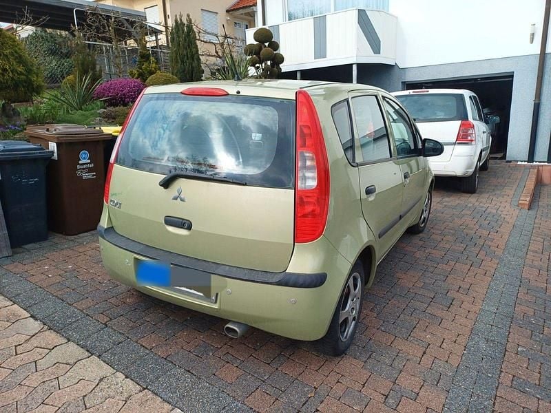 Gebraucht Mitsubishi Colt 95 PS (69 kW) 2006 Van / Kleinbus