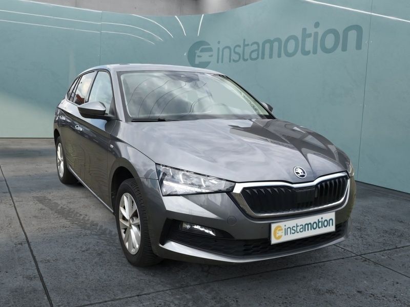 Grau Gebraucht 2023 Skoda Scala Kleinwagen | 22.490 € (Etwas zu teuer) - Bild 1/4