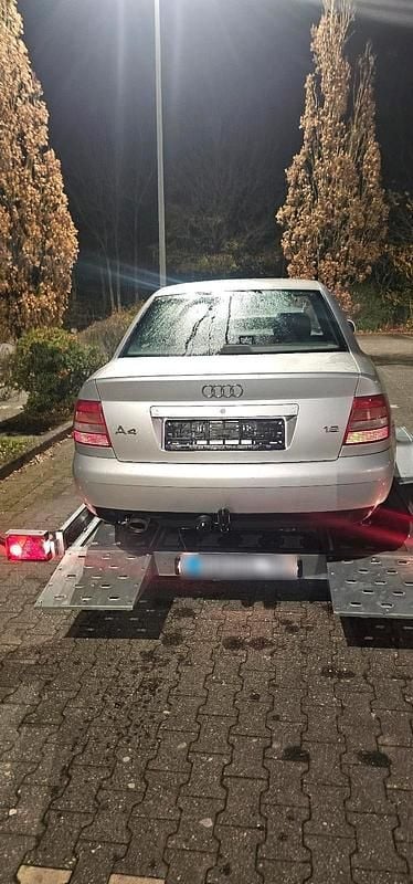 Gebraucht Audi A4 101 PS (74 kW) 1999 Silber Limousine