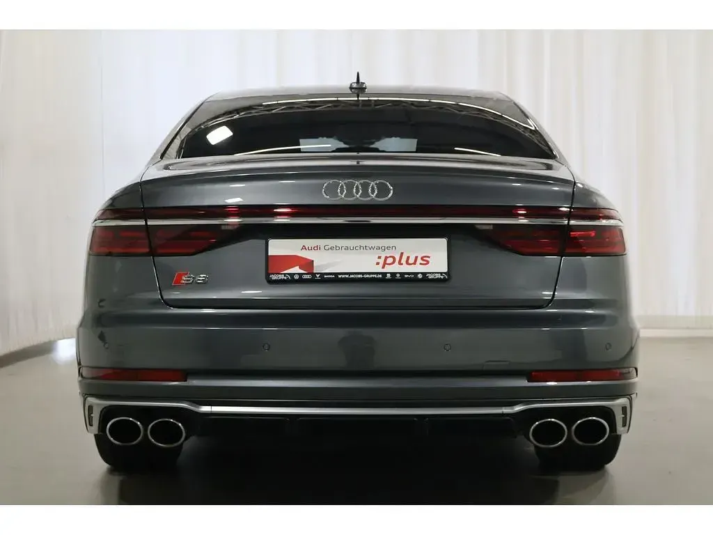 Gebraucht Audi S8 Comfort 571 PS (419 kW) 2023 Grau Limousine