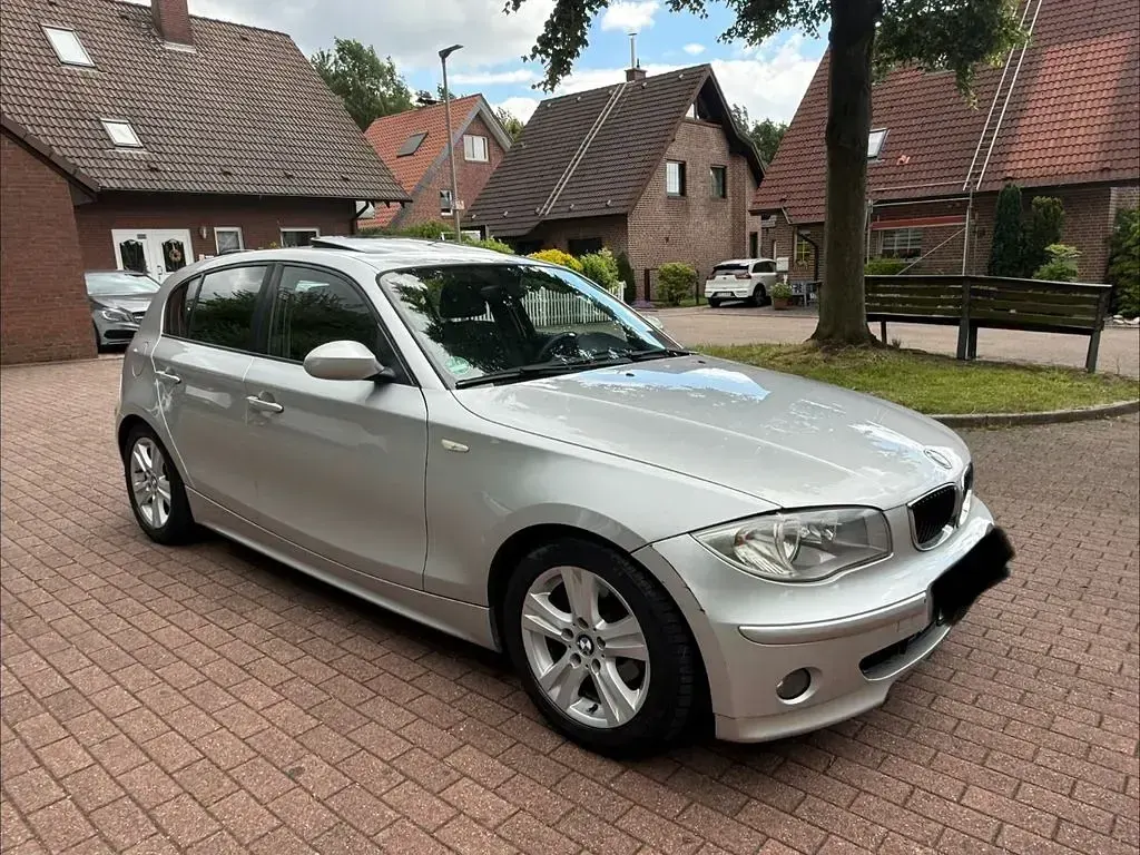 Gebraucht BMW 118 129 PS (94 kW) 2006 Silber Kleinwagen