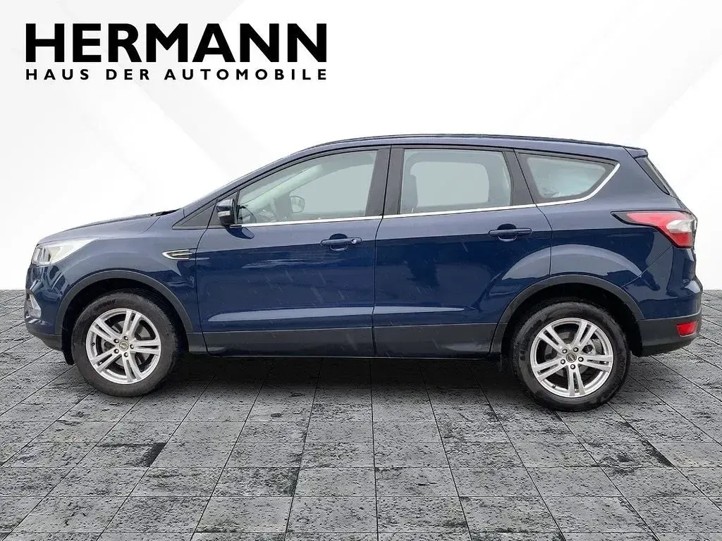 Gebraucht Ford Kuga Trend 120 PS (88 kW) 2018 Blazerblau (blau) SUV