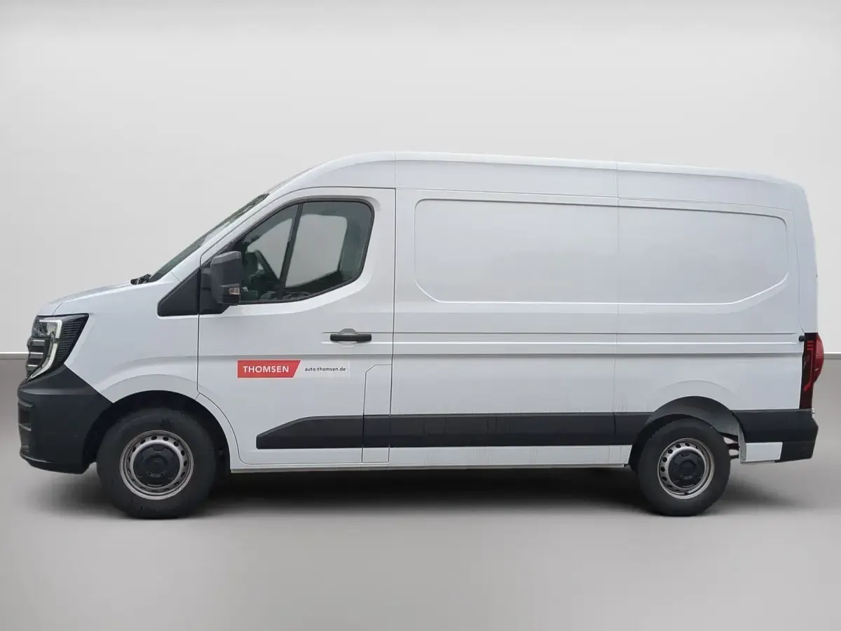 Gebraucht Nissan Interstar N-Connecta 150 PS (110 kW) 2025 Mineral white Van