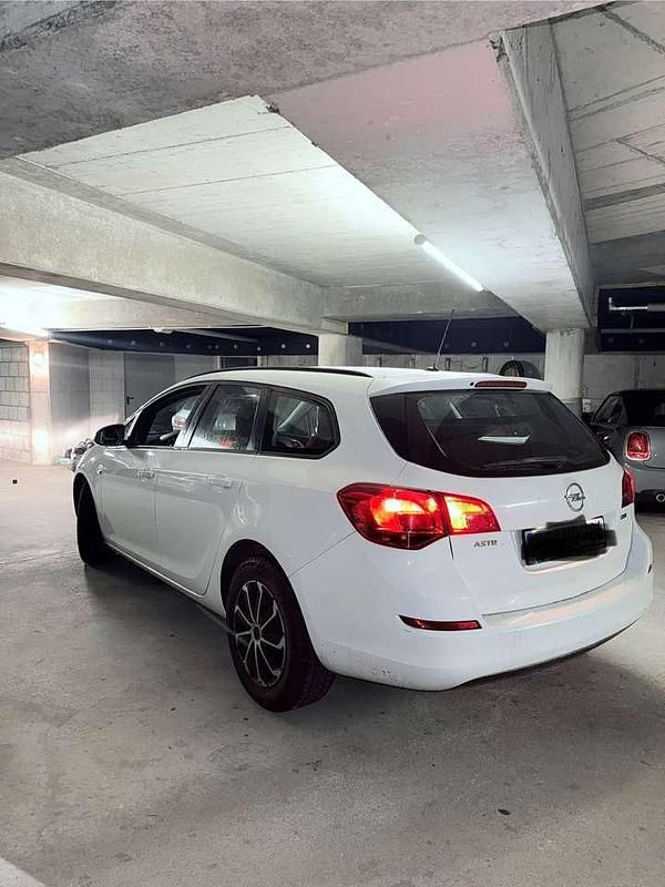 Gebraucht Opel Astra 110 PS (80 kW) 2010 Kombi