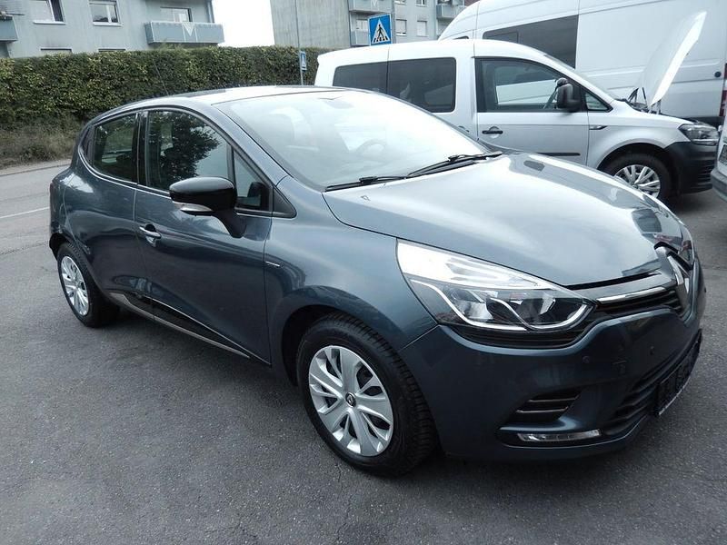 Gebraucht Renault Clio IV 90 PS (66 kW) 2019 Grau Limousine