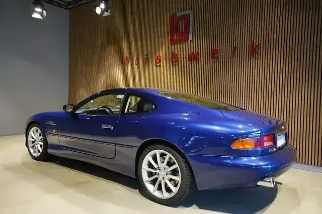 Second-hand Aston Martin DB7 426 CP (313 kW) 2004 Albastru Coupe
