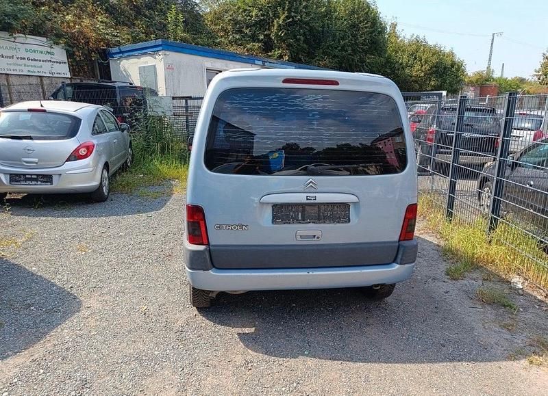 Gebraucht Citroën Berlingo 110 PS (80 kW) 2001 Blau Van / Kleinbus