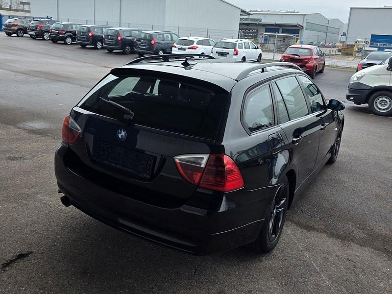 Gebraucht BMW 318 143 PS (105 kW) 2008 Kombi