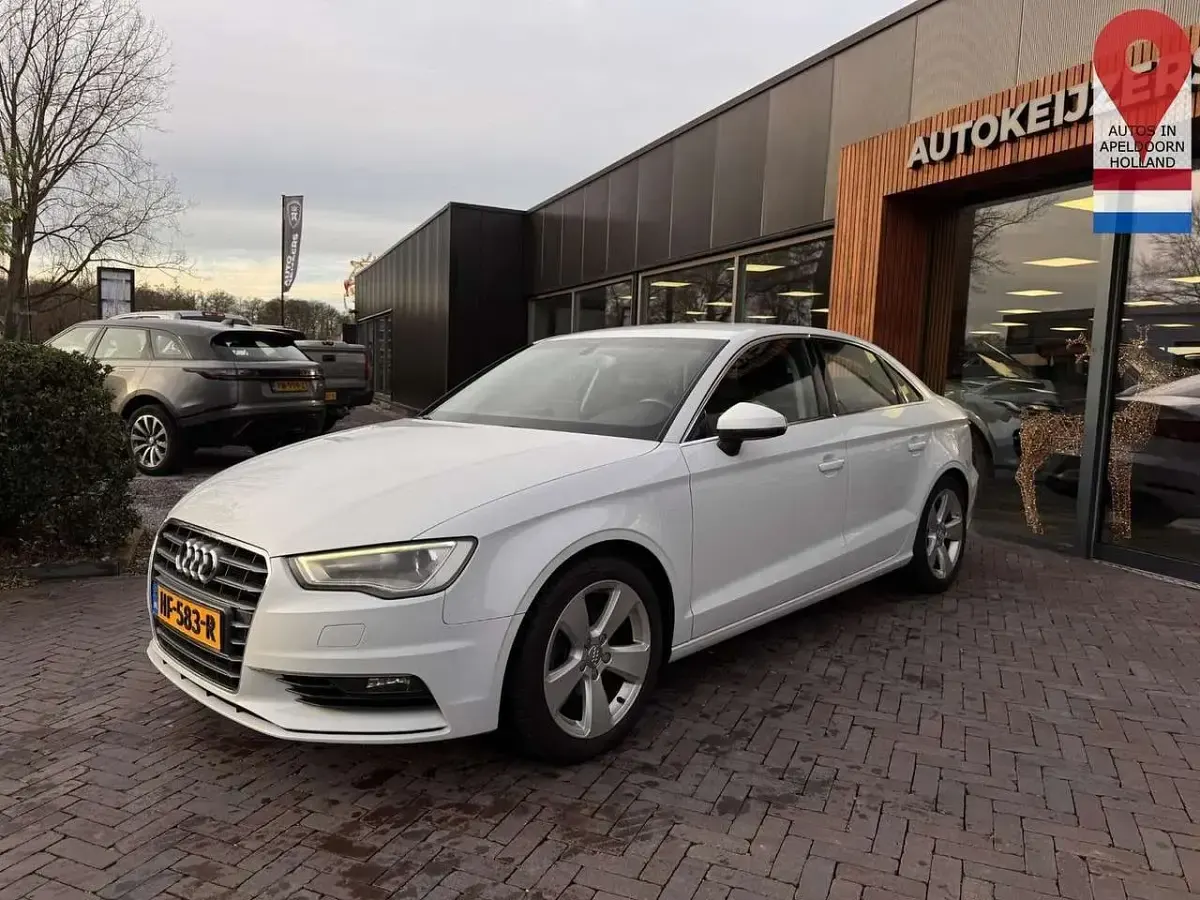 Gebraucht Audi A3 Ambition 150 PS (110 kW) 2014 Weiß Limousine