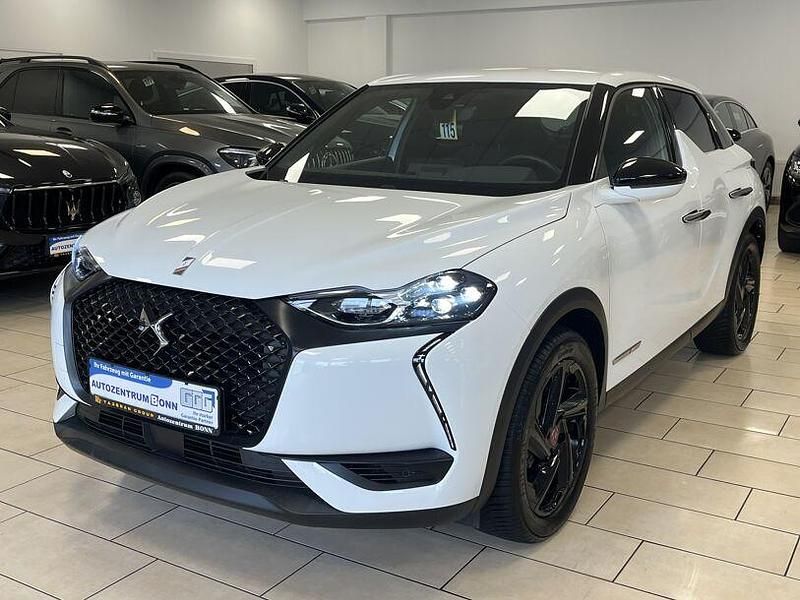 Weiß lack weiss banquise/typ aussenverkleidung spiegel Gebraucht 2022 DS Automobiles DS3 Crossback E-Tense Performance Line Plus SUV | 18.400 € (Fairer Preis) - Bild 1/4