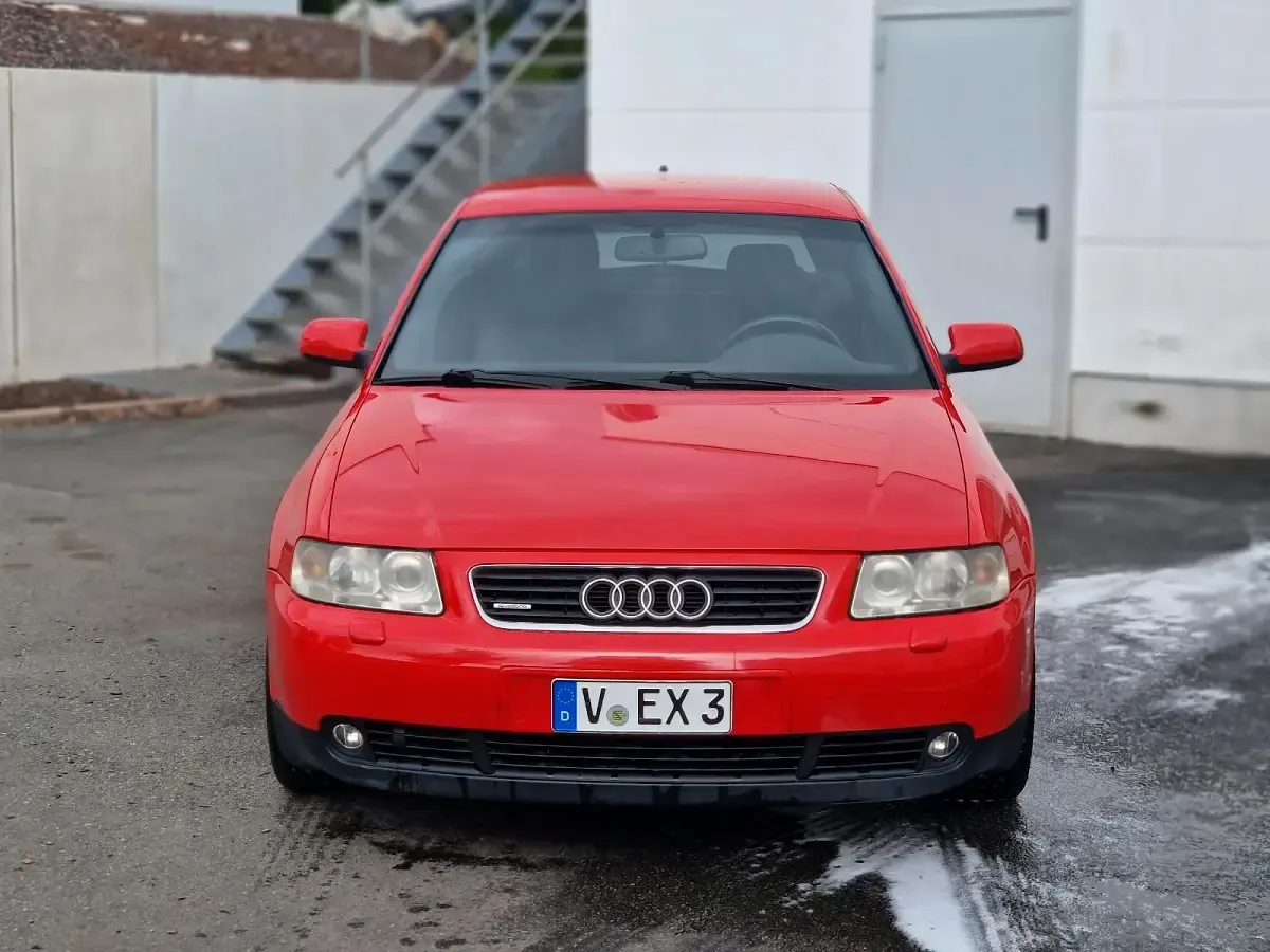 Gebraucht Audi A3 131 PS (96 kW) 2003 Rot Kleinwagen