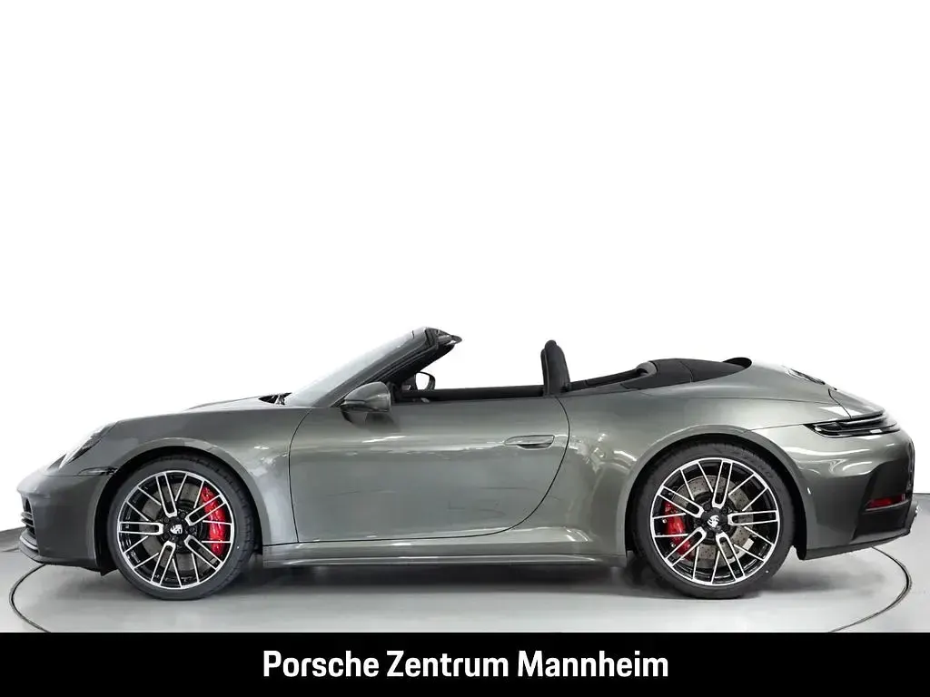Neu Porsche 911 Carrera S Cabriolet 480 PS (353 kW) 2026 Aventuringrünmetallic Cabrio