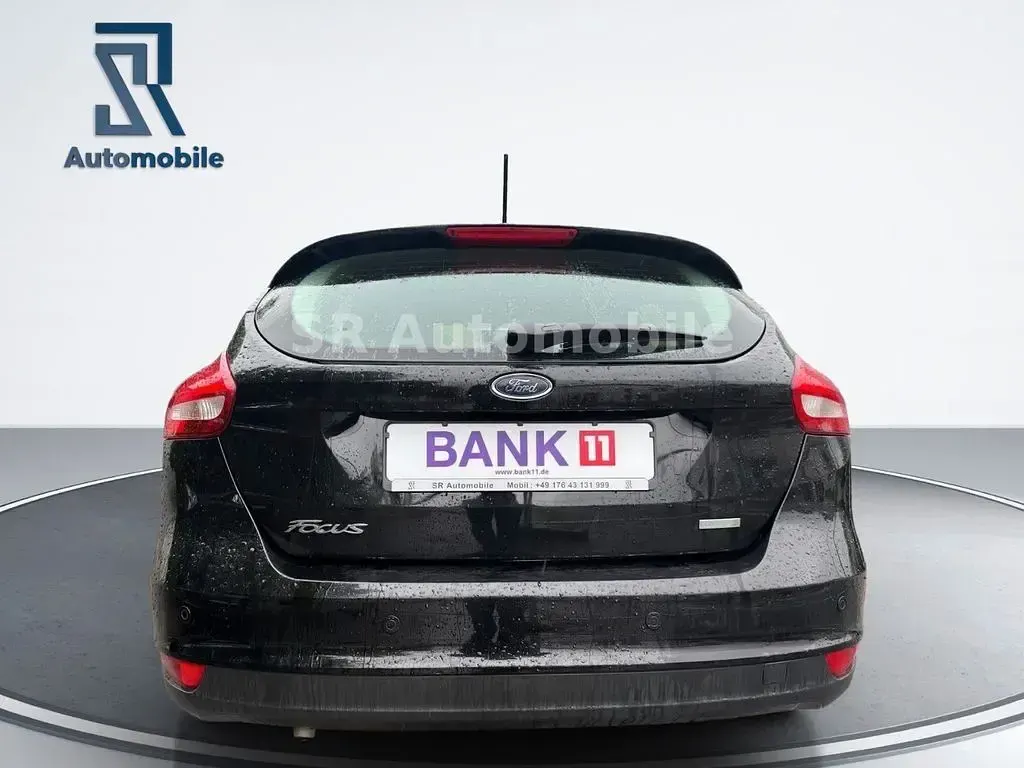 Gebraucht Ford Focus 125 PS (91 kW) 2018 Schwarz Limousine