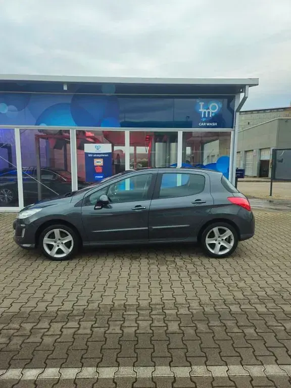 Gebraucht Peugeot 308 136 PS (100 kW) 2008 Schwarz Limousine