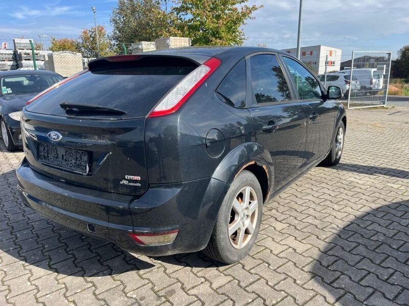Gebraucht Ford Focus 109 PS (80 kW) 2011 Schwarz Limousine