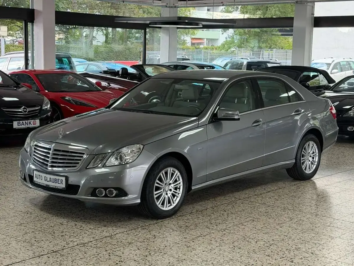 Gebraucht Mercedes E200 184 PS (135 kW) 2010 Silber Limousine