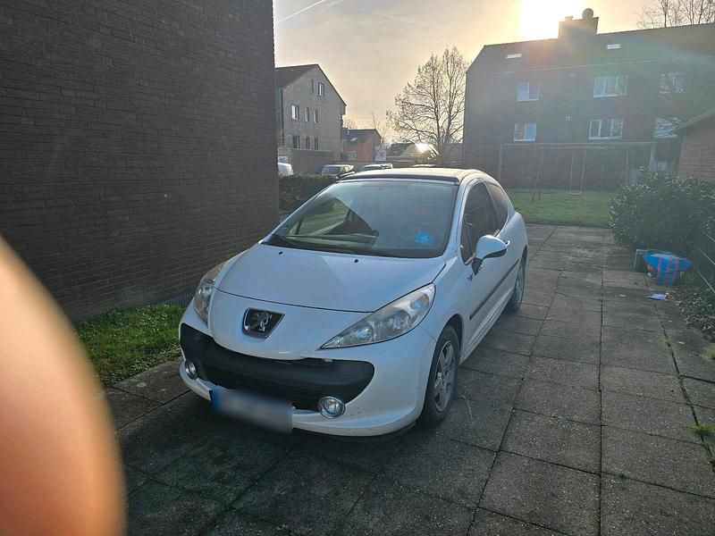 Gebraucht 2008 Peugeot 207 Kleinwagen | 1.199 € - Bild 1/4