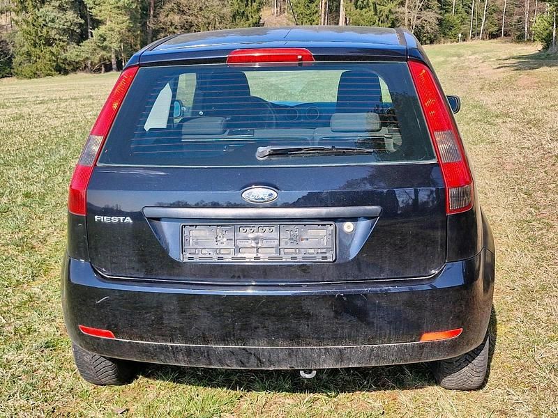 Gebraucht Ford Fiesta 80 PS (58 kW) 2005 Schwarz Kleinwagen