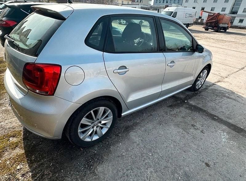 Gebraucht VW Polo 69 PS (50 kW) 2010 Silber Kleinwagen
