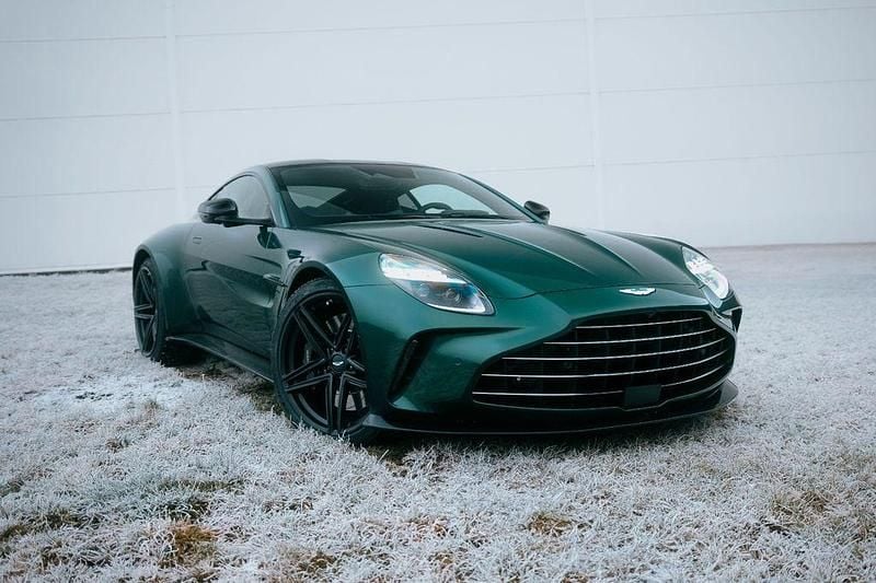 Grün Gebraucht 2025 Aston Martin Vantage Coupé | 209.209 € (Superpreis) - Bild 1/4