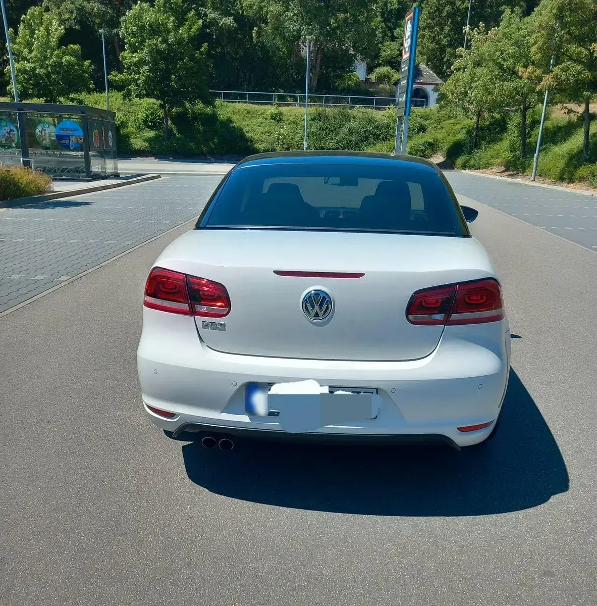 Gebraucht VW Eos Sportline 160 PS (117 kW) 2013 Weiß Cabrio